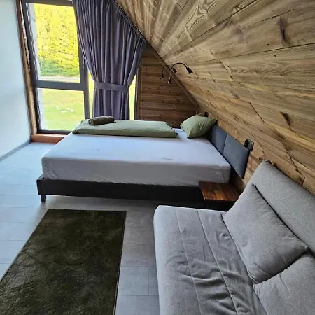 Pod Snieznymi Kotlami *