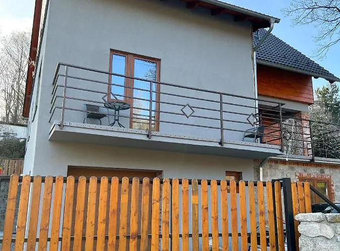 Pod Snieznymi Kotlami *